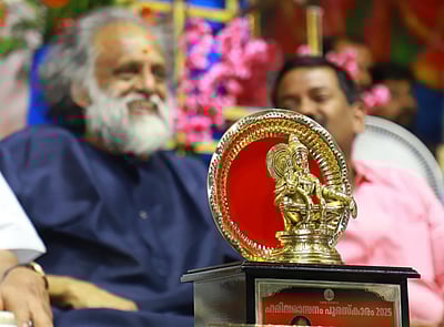 இசையமைப்பாளர் தாமோதரன் நம்பூதிரிக்கு ஹரிவராசனம் விருது!