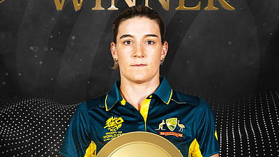 ஐசிசி டிசம்பர் மாத சிறந்த வீராங்கனை விருதை வென்றார் சதர்லேண்ட்!