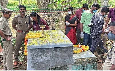 ஜீவசமாதி அடைந்ததாகக் கூறப்படும் நபரின் உடல் தோண்டியெடுக்கப்பட்டது! 