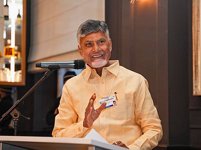 பள்ளி மாணவர்களுக்கு ஆண்டுக்கு ரூ. 15,000! - ஆந்திரத்தில் புதிய திட்டம் அமல்