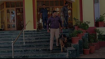 உதகையில் தனியாா் நட்சத்திர விடுதிக்கு வெடிகுண்டு மிரட்டல்