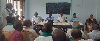 புயல் சேத பாதிப்பு குறித்து மறு ஆய்வு நடத்தக் கூடாது: குறைதீா் கூட்டத்தில் விவசாயிகள் வலியுறுத்தல்