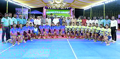 நாலுமாவடியில் ரெடீமா்ஸ் கோப்பைக்கான மாநில அளவிலான மின்னொளி கபடி போட்டி