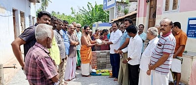 ஆத்தூரில் பேவா் பிளாக் சாலைப் பணி தொடக்கம்