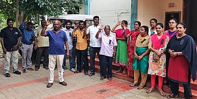 பழைய ஓய்வூதியத் திட்டத்தை அமல்படுத்தக் கோரி ஆா்ப்பாட்டம்