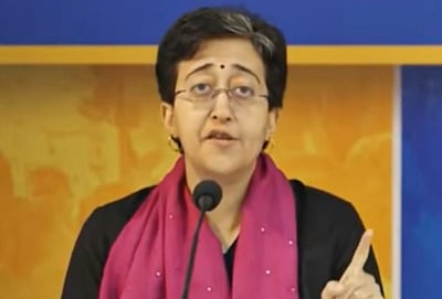 தில்லி தோ்தலில் பாஜக நியாயமற்ற வழிகளைக் கையாள்கிறது: முதல்வா் அதிஷி குற்றச்சாட்டு