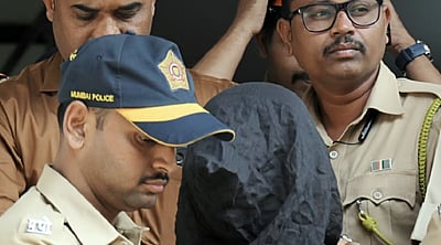 சைஃப் அலிகான் வழக்கு! கைதானவருக்கு போலீஸ் காவல் மேலும் நீட்டிப்பு 