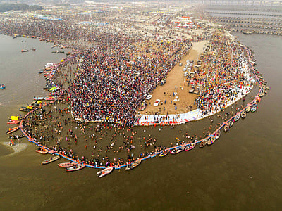 கிரகங்களின் வரிசை கும்ப விமரிசை