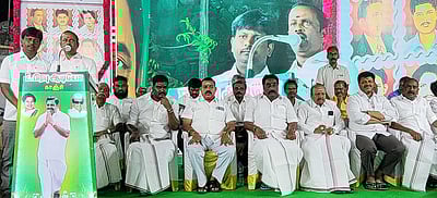 மொழிப்போா் தியாகிகள் வீரவணக்க நாள் கூட்டம்