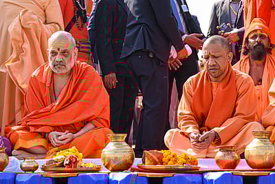 கங்கையில் குளித்தால் வறுமை ஒழியாது: அமித் ஷாவுக்கு கார்கே பதில்