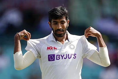 சிறந்த டெஸ்ட் வீரா் ஜஸ்பிரீத் பும்ரா!