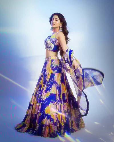 வண்ணப் பூந்தோட்டம் ராஷி சிங்!