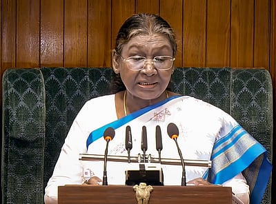 காஷ்மீரையும் குமரியையும் இணைக்கும் ரயில்வே: குடியரசுத் தலைவர்