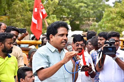 நீட் மறுதேர்விலும் குளறுபடிகள்; மாணவர்களின் பணத்தை அபகரிக்க மோசடி! - சு. வெங்கடேசன்