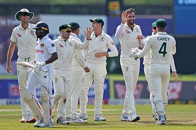 முதல் டெஸ்ட்: இலங்கையை வீழ்த்தி ஆஸ்திரேலியா அபார வெற்றி!