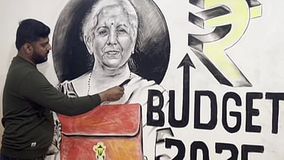 பட்ஜெட் 2025: கரியால் வரையப்பட்ட நிதியமைச்சரின் ஓவியம்! 