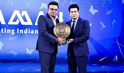 சச்சின் டெண்டுல்கருக்கு வாழ்நாள் சாதனையாளர் விருதை வழங்கிய ஐசிசி தலைவர்!