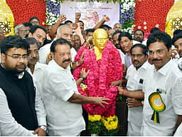 இப்படியும் ஒரு அரசியல் தலைவா்! ‘விழுப்புரம் மாவட்டம் தந்த முத்து’