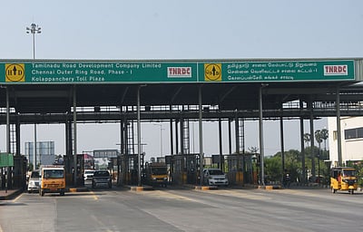 தமிழகத்தில் நெடுஞ்சாலை சுங்கச்சாவடிகள் எண்ணிக்கையை 90-ஆக உயா்த்த முடிவு