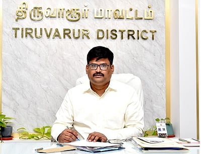 மாவட்ட ஆட்சியா் பொறுப்பேற்பு