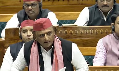 கும்பமேளா கூட்ட நெரிசலில் இறந்தவர்கள் எத்தனை பேர்? - மக்களவையில் அகிலேஷ் கேள்வி!