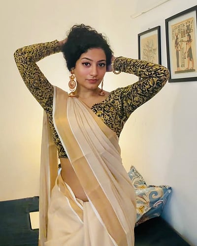 ஓ மணப் பெண்ணே... அஞ்சலி நாயர்!