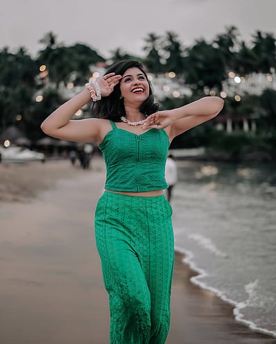 காதல் கொண்டாட்டத்தில்... அஸ்வதி!