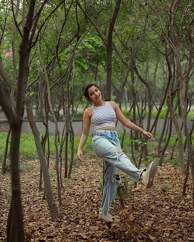 சிறகைப்போல அலைகிறேன்... லாவண்யா!