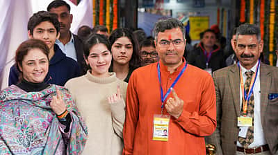 தில்லி பேரவைத் தேர்தல்: காலை 9 மணி நிலவரம்!