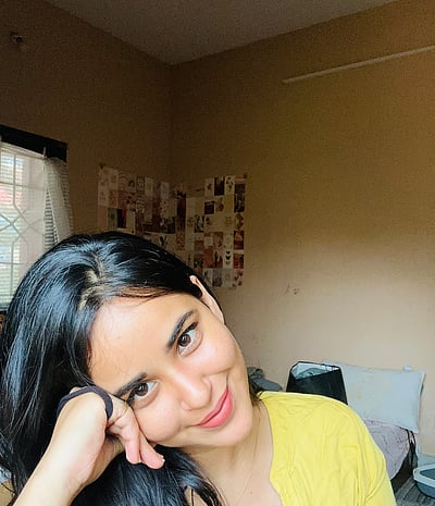 கண்ணால் பேசும் ரதியே... கண்மணி மனோகரன்!