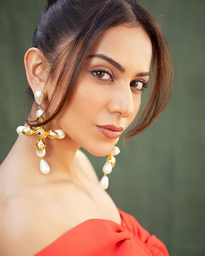 இரவின் ஒளி... ரகுல் ப்ரீத்!