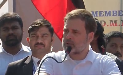 ஒரே நாடு, ஒரே மொழியைக் கொண்டுவர முயற்சி: திமுக ஆர்ப்பாட்டத்தில் ராகுல் பேச்சு! 