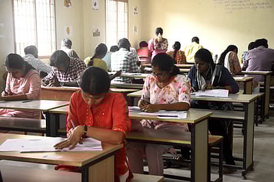 உதவிப் பேராசிரியர் பணிக்கான 'செட்' தேர்வு தேதி அறிவிப்பு!