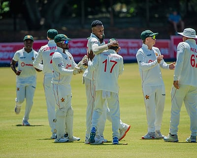 அயர்லாந்துக்கு எதிரான டெஸ்ட்: ஜிம்பாப்வேவுக்கு 292 ரன்கள் இலக்கு!