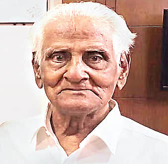 மாயாவின் ஓவியங்கள்...
