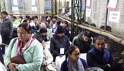 தில்லி தேர்தல்: பெரும்பான்மை இடங்களில் பாஜக முன்னிலை