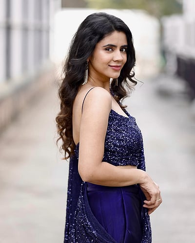 ஆறும் அது ஆழம் இல்ல... சௌந்தர்யா நஞ்சுண்டான்!