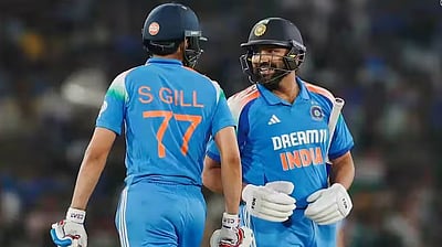 ரோஹித், கில் அதிரடி: 305 ரன்கள் இலக்கை விரட்டிப் பிடித்து தொடரை வென்றது இந்தியா!