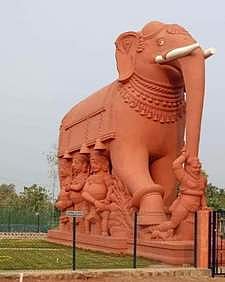 சலுப்பை கிராமத்தில் அடிப்படை வசதிகள் இல்லை; கிராம மக்கள் அவதி! ஆசியாவின் மிகப்பெரிய யானை சுதை உள்ள ஊரின் அவலம்!