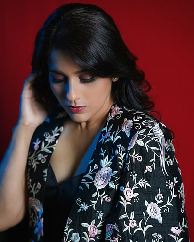 உதய கீதம்.. ராஷ்மி கௌதம்!  