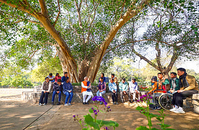 மாணவர்கள் ஒன்றும் ரோபோக்கள் அல்ல.. பிரதமர் மோடி
