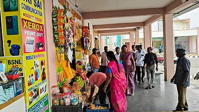 நாமக்கல் புதிய பேருந்து நிலையத்தில் மாநகராட்சி ஆணையா் ஆய்வு