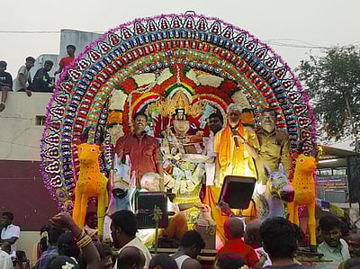 தாழனூரில் பொன்னியம்மன் திருவிழா