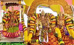 மதுரை மீனாட்சி அம்மன் கோயில் சித்திரை திருவிழாவுக்கு அனைத்து அடிப்படை வசதிகளை செய்து தர வேண்டும்: இந்து முன்னணி கோரிக்கை