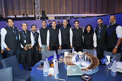 குஜராத் டைட்டன்ஸை வாங்கும் டோரண்ட் குழுமம்!