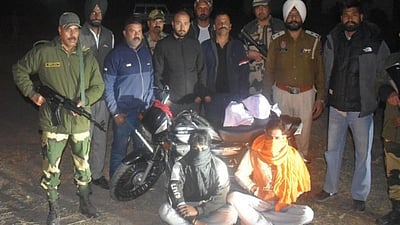 இந்திய எல்லையில் 1.1 கிலோ போதைப் பொருள் பறிமுதல்! 2 பேர் கைது! 