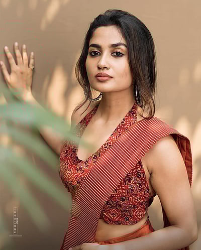 பொம்முக்குட்டி... தேஜு அஸ்வினி!