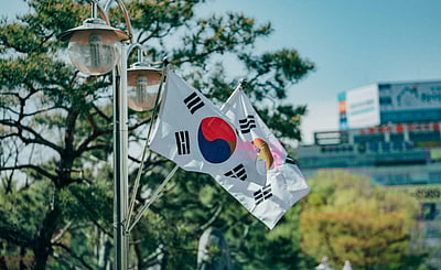 இரண்டு வரிக்கெல்லாம் தண்டனையா? கவிஞர் லீ யூன் சியோப்! கவிதைதான் குற்றம் - 16