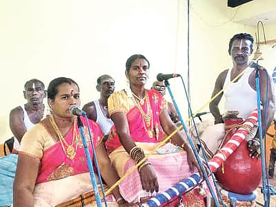 வில்லிசை வித்தகி..!