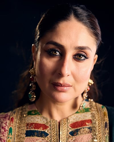 இருளைப் போக்கும் ஒளி... கரீனா கபூர்!